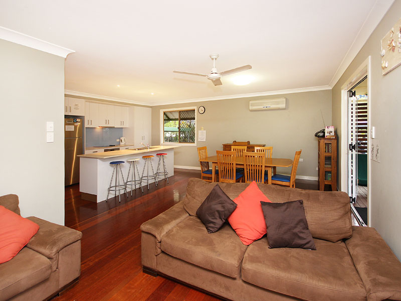 Finlia at Flinders Holiday House, North Stradbroke Island - Straddie Sales & Rentals